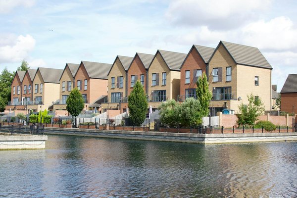 Découvrez la gamme innovante pour garde-corps verre