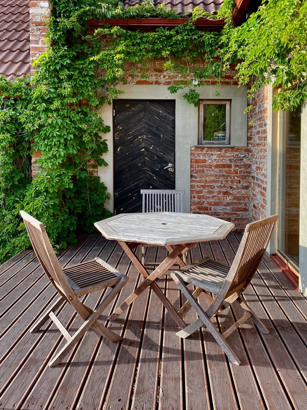 Terrasses en bois composite : comment les entretenir ?